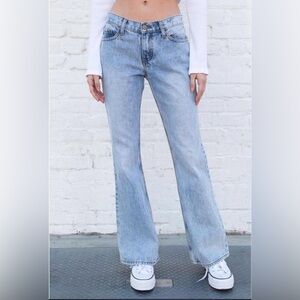Brandy Melville Quinn Jeans ~ Light Denim